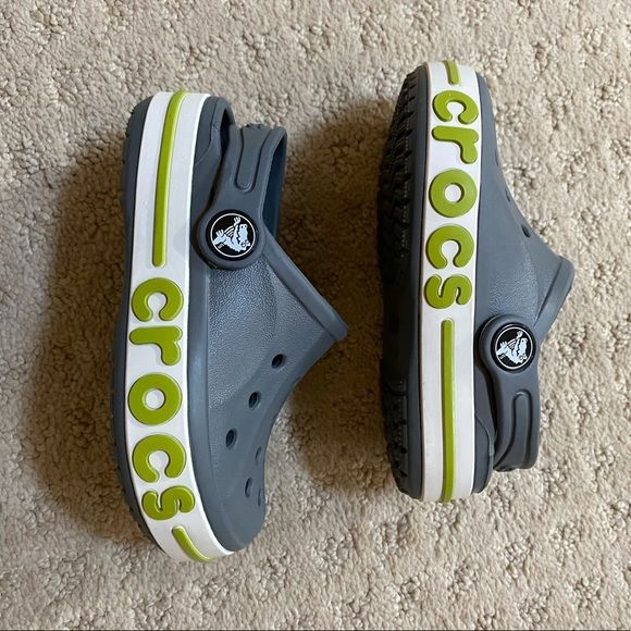 BABOUCHE CROCS ENFANT AVEC SEMELLE HYPER
