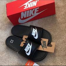 BABOUCHE GOMME NIKE ADULTE A BANDE ORG